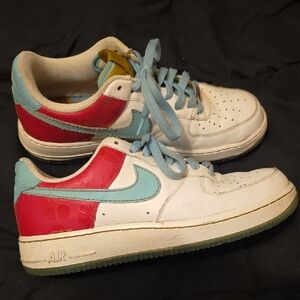 Nike White, Red & Light Blue Low-Top Sneakers